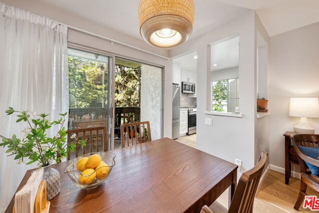 8207 Summertime Lane, Culver City, CA 90230 — photo 9 of 31