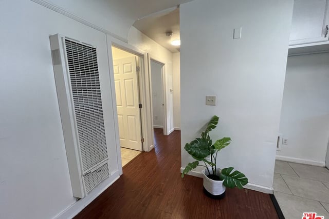 6055 7th Avenue, Los Angeles, CA 90043 — photo 16 of 21