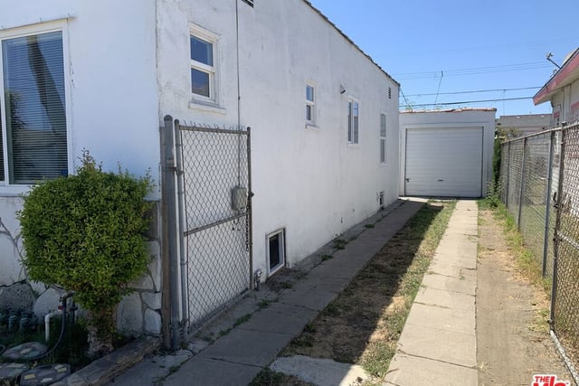 6055 7th Avenue, Los Angeles, CA 90043 — photo 18 of 21