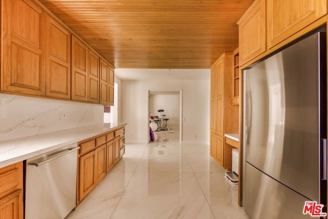 5703 Parkmor Road, Calabasas, CA 91302 — photo 12 of 50