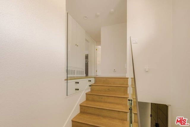 5703 Parkmor Road, Calabasas, CA 91302 — photo 23 of 50