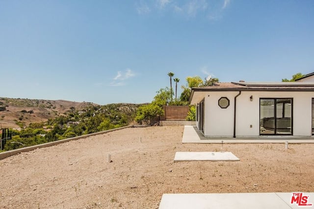 5703 Parkmor Road, Calabasas, CA 91302 — photo 38 of 50