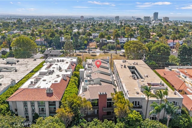 450 San Vicente Boulevard 104, Santa Monica, CA 90402 — photo 33 of 34