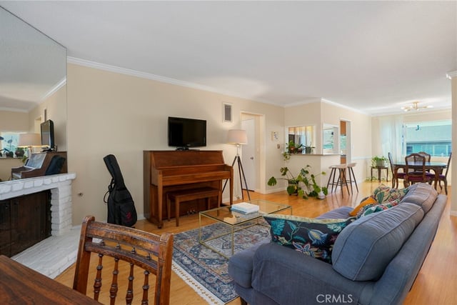 1240 Franklin Street 5, Santa Monica, CA 90404 — photo 5 of 25