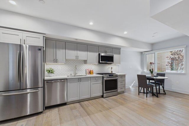 137 S Wilson Avenue 106, Pasadena, CA 91106 — photo 11 of 26