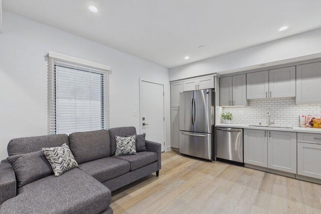 137 S Wilson Avenue 106, Pasadena, CA 91106 — photo 17 of 26