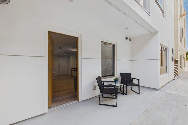 137 S Wilson Avenue 106, Pasadena, CA 91106 — photo 18 of 26