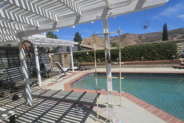 14616 Daisy Meadow Street, Santa Clarita, CA 91387 — photo 10 of 14