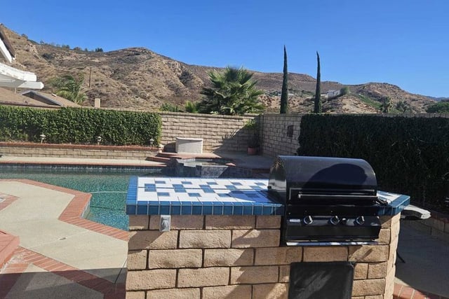 14616 Daisy Meadow Street, Santa Clarita, CA 91387 — photo 12 of 14