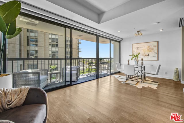 10790 Wilshire Boulevard 404, Los Angeles, CA 90024 — photo 9 of 32