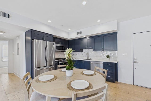 137 S Wilson Avenue 107, Pasadena, CA 91106 — photo 8 of 29
