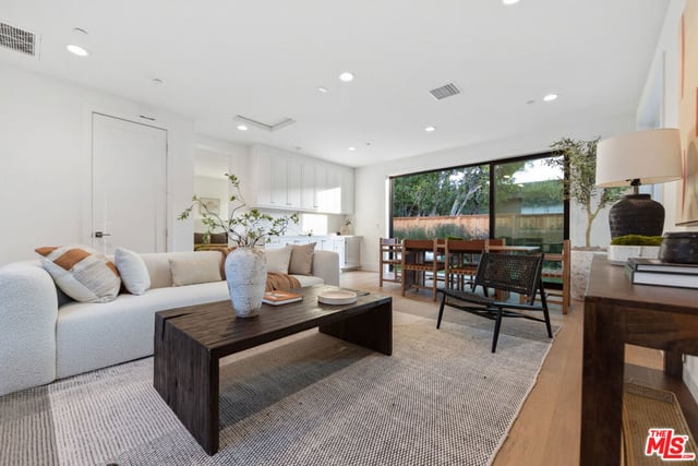 4328 Wilkinson Avenue, Studio City, CA 91604 — photo 22 of 28