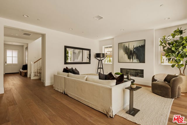 9521 Cattaraugus Avenue, Los Angeles, CA 90034 — photo 10 of 40