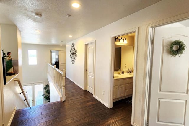 1361 Domingo Place, Oxnard, CA 93030 — photo 9 of 33