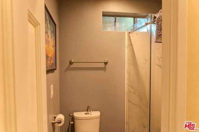 9025 Willis Avenue 158, Los Angeles, CA 91402 — photo 13 of 19