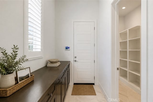 11701 N Greenwood Drive, Porter Ranch, CA 91326 — photo 9 of 36
