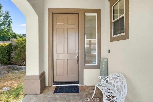 25417 Hopkins Place, Stevenson Ranch, CA 91381 — photo 4 of 60