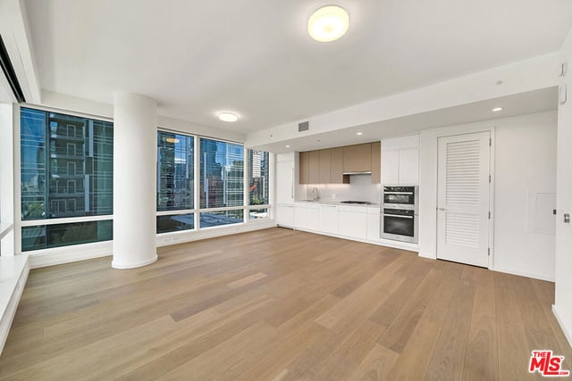 877 FRANCISCO Street 1602, Los Angeles, CA 90017 — photo 3 of 10