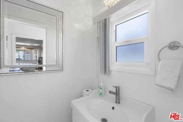 16740 Bermuda Street, Los Angeles, CA 91344 — photo 15 of 47