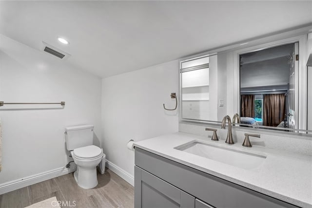 15012 Wyandotte, Los Angeles, CA 91405 — photo 57 of 59