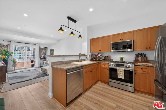 100 S Alameda Street 476, Los Angeles, CA 90012 — photo 10 of 34
