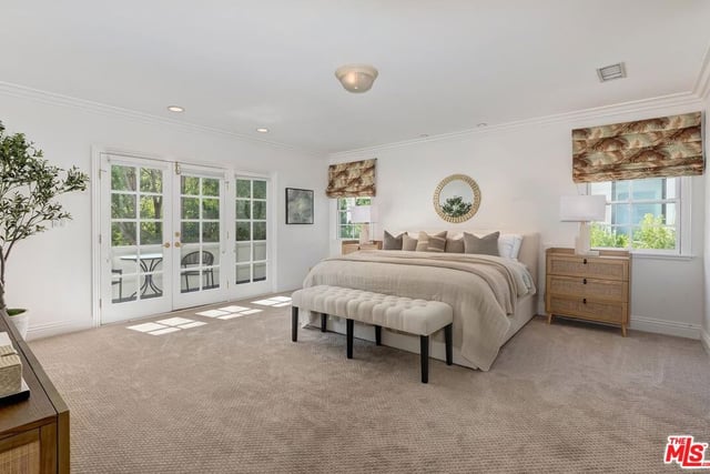 4135 Nagle Avenue, Los Angeles, CA 91423 — photo 17 of 31