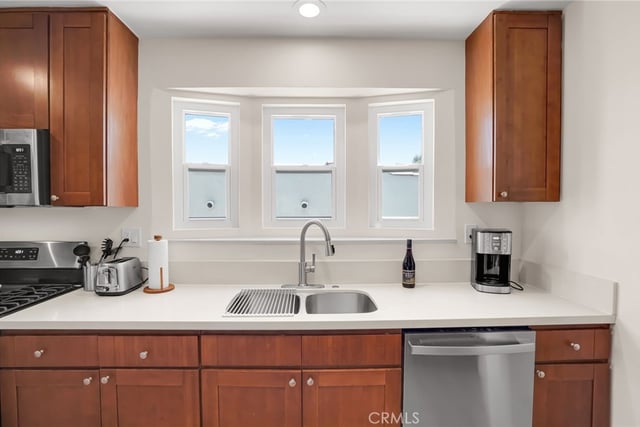 4239 W 59th, Los Angeles, CA 90043 — photo 14 of 68