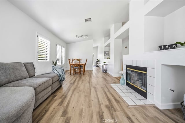 6631 Sasparilla Dr, Simi Valley, CA 93063 — photo 7 of 30