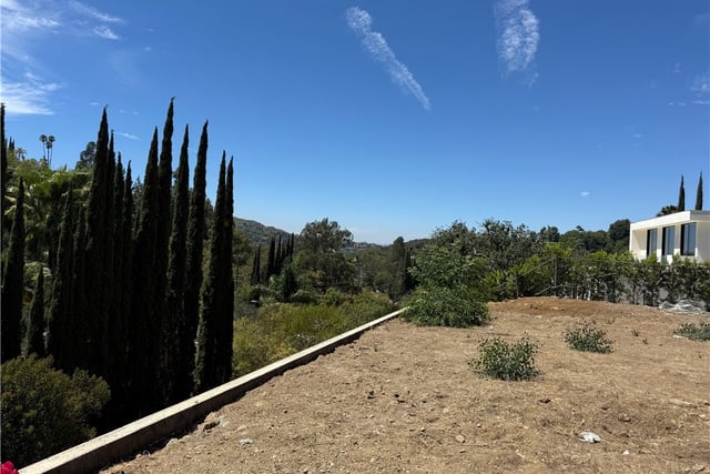 11428 Dona Pegita Drive, Studio City, CA 91604 — photo 6 of 6