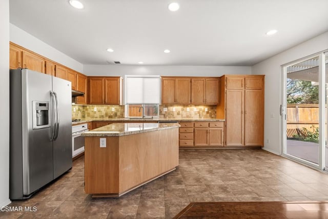 460 Fallbrook Avenue, Newbury Park, CA 91320 — photo 8 of 26