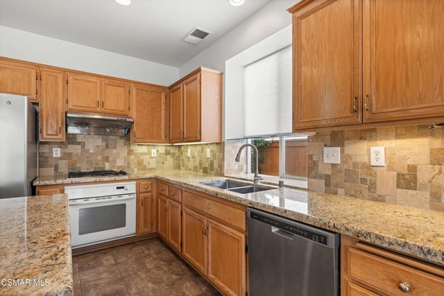 460 Fallbrook Avenue, Newbury Park, CA 91320 — photo 9 of 26