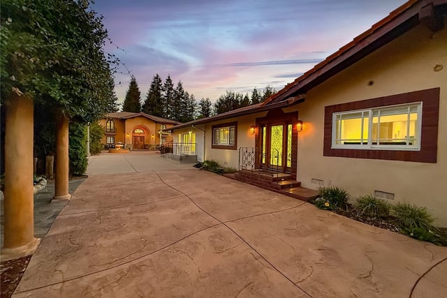 23254 Hatteras, Woodland Hills, CA 91367 — photo 15 of 75