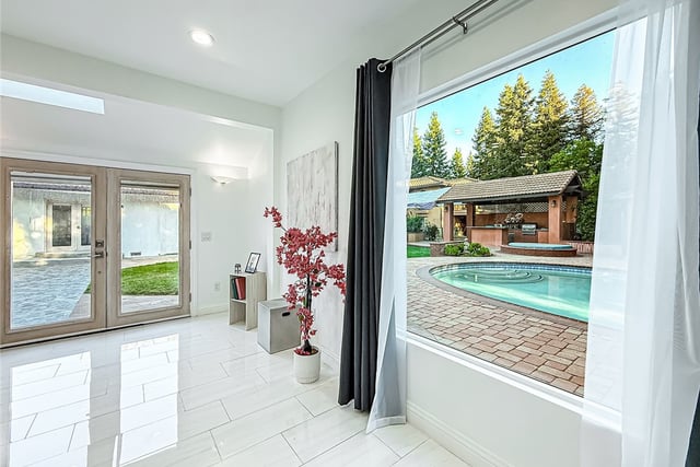 23254 Hatteras, Woodland Hills, CA 91367 — photo 32 of 75