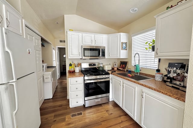 20315 Denker 15, Torrance, CA 90501 — photo 6 of 18