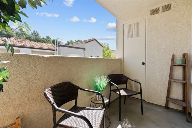 21200 Trumpet 205, Newhall, CA 91321 — photo 35 of 41