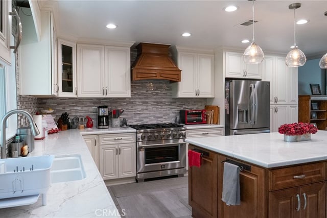6050 E Malton Avenue, Simi Valley, CA 93063 — photo 12 of 36