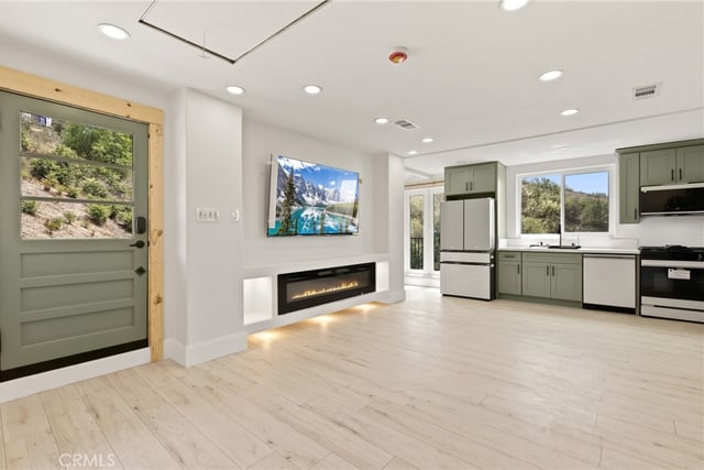 4112 Telluride, Los Angeles, CA 90031 — photo 7 of 62