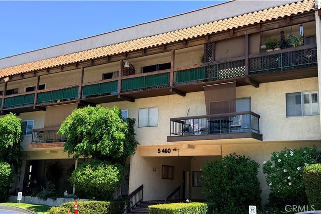 5460 White Oak No. D312, Los Angeles, CA 91316 — photo 3 of 28