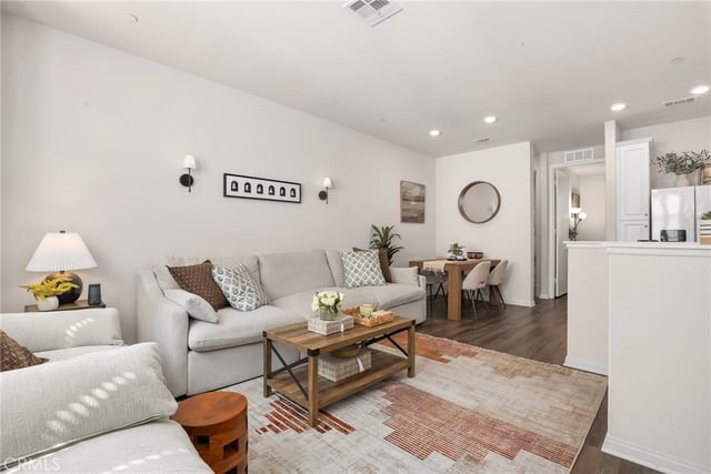 14104 W Birch Lane, Van Nuys, CA 91405 — photo 6 of 31
