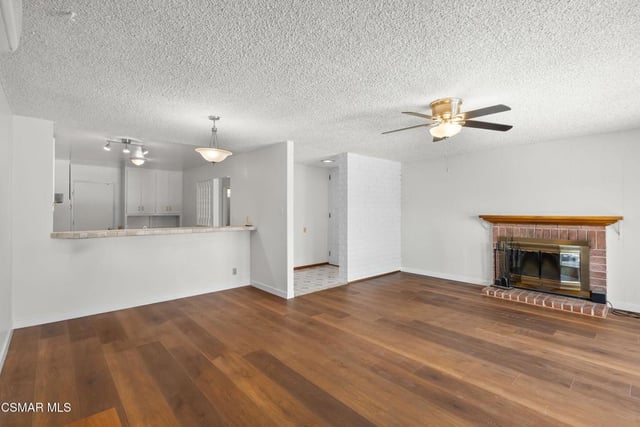 1654 Edgewater Lane, Camarillo, CA 93010 — photo 10 of 43