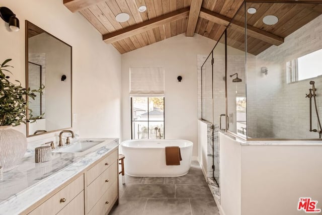 11621 Hesby Street, Valley Village, CA 91601 — photo 19 of 42