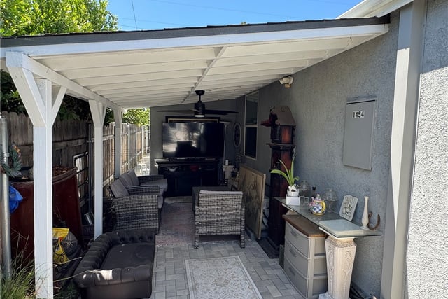 1454 N Clybourn Avenue, Burbank, CA 91505 — photo 23 of 27