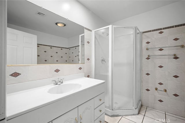 8007 Broadleaf, Panorama City, CA 91402 — photo 16 of 37