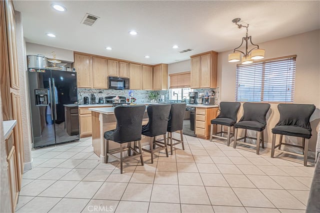 45313 Robinson Drive, Lancaster, CA 93535 — photo 11 of 59