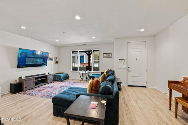 1909 Cottage Drive 3, Simi Valley, CA 93065 — photo 4 of 33