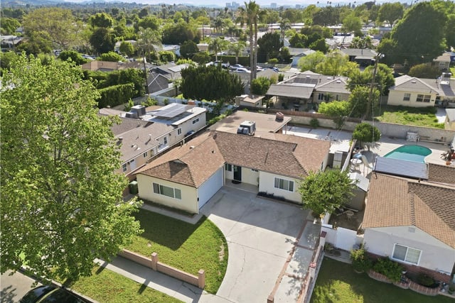 6949 Aura Avenue, Reseda, CA 91335 — photo 32 of 34