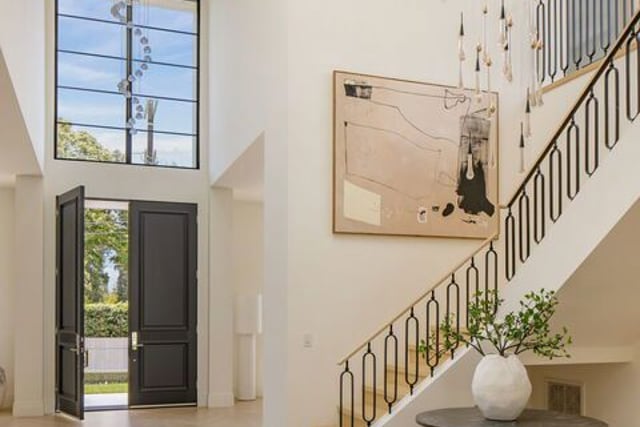 12041 Coyne Street, Los Angeles, CA 90049 — photo 20 of 47