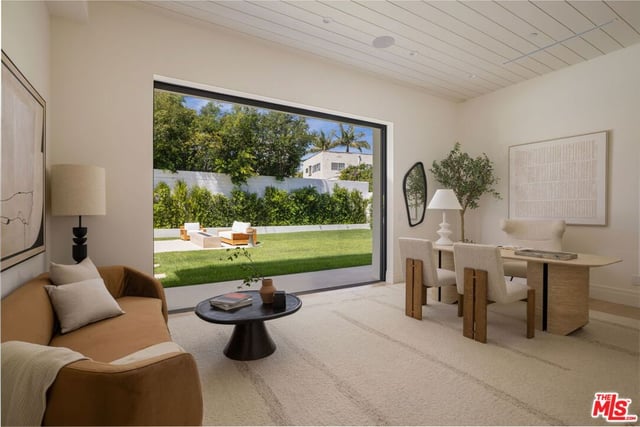 12041 Coyne Street, Los Angeles, CA 90049 — photo 35 of 47