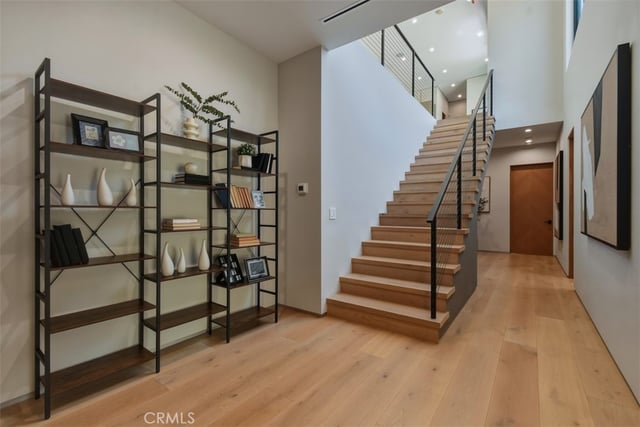 14753 Round Valley, Sherman Oaks, CA 91403 — photo 11 of 34