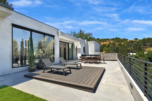 14753 Round Valley, Sherman Oaks, CA 91403 — photo 29 of 34